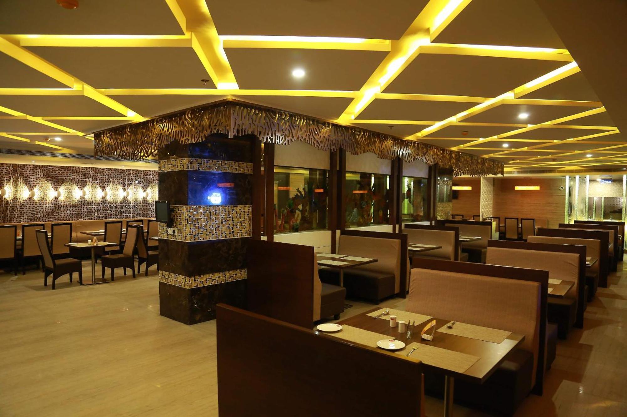 Hotel Svm Grand Medipally Hyderabad Exterior foto
